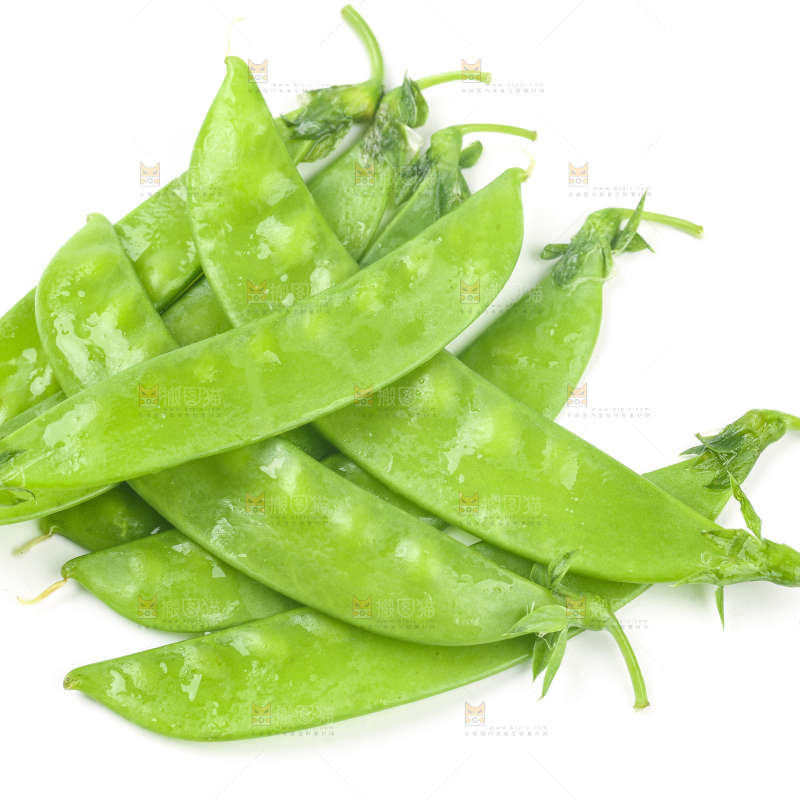 白底上摆放着豌豆荚