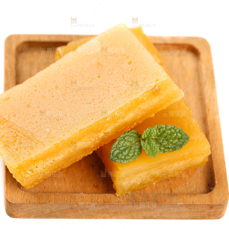盘子里装着黄糖块