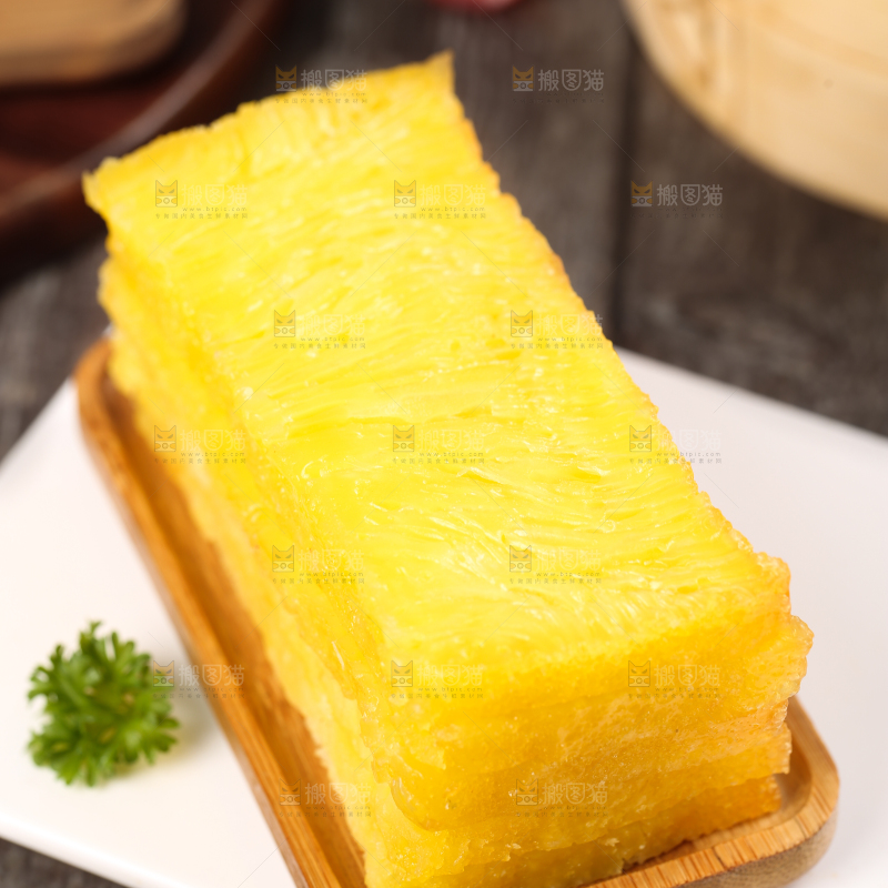 盘子里的广式黄金糕
