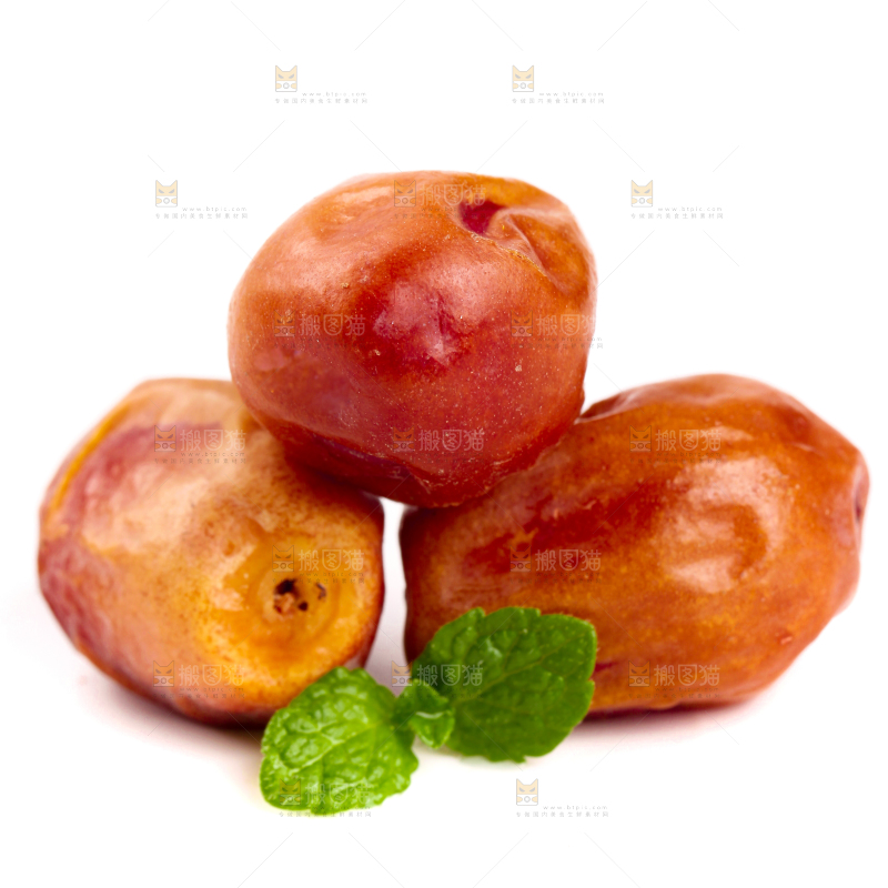 白底上放着椰枣