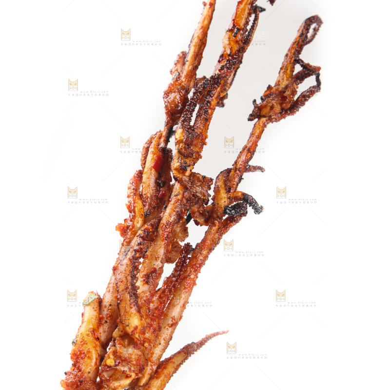 白底上的鱿鱼串
