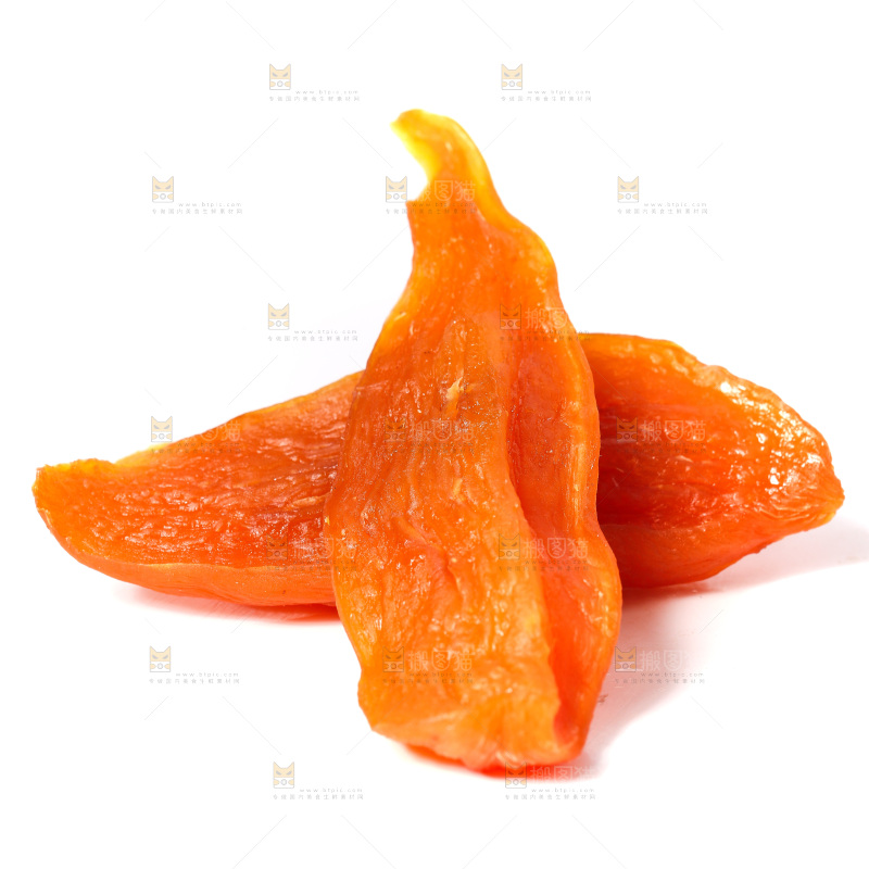 白底上放着倒蒸地瓜干