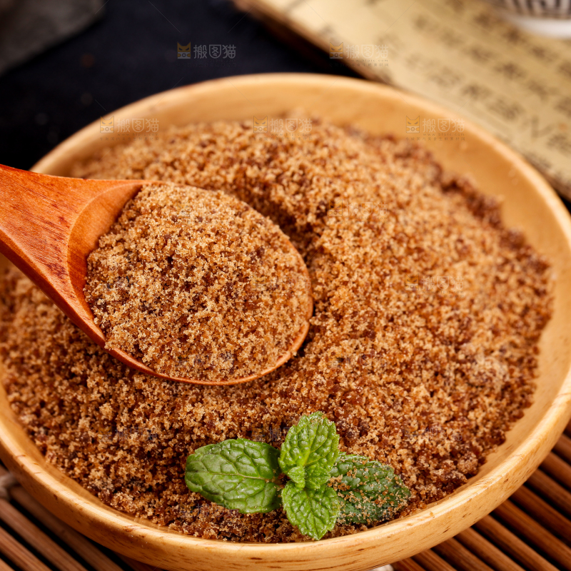 盘子里装着红糖粉