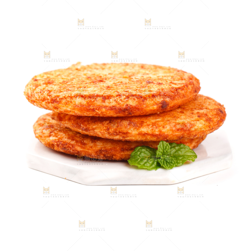 碟子上放着酱油饼