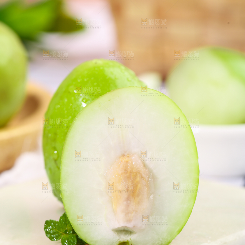 石板上的台湾牛奶枣