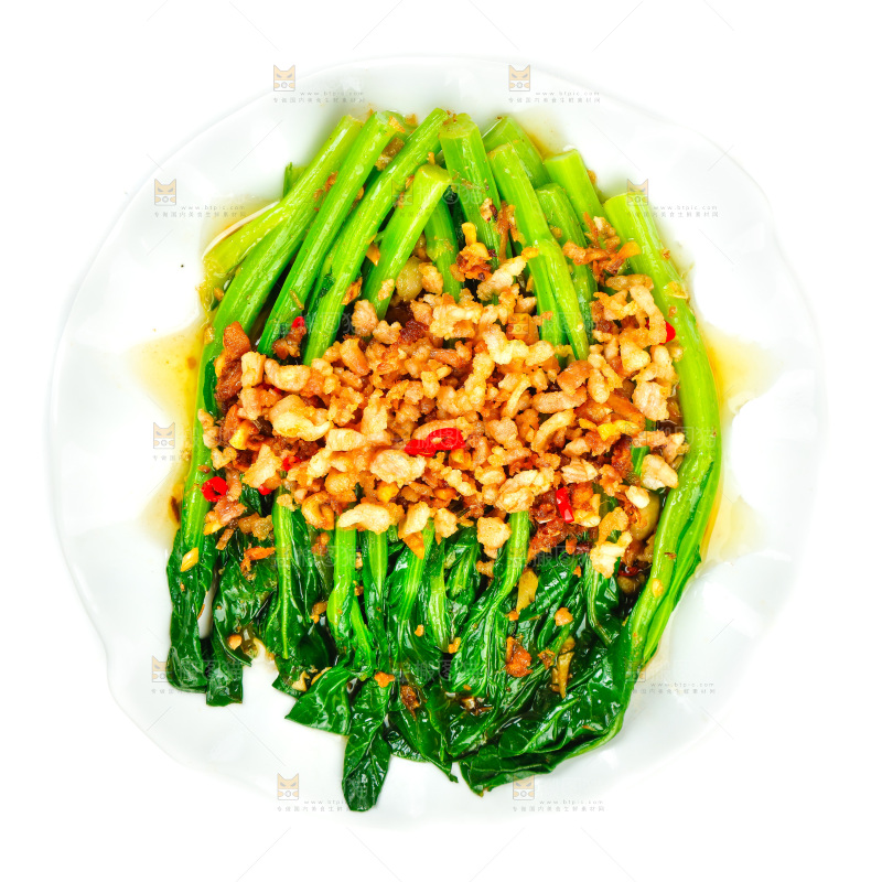 盘子里装着白灼广东菜心