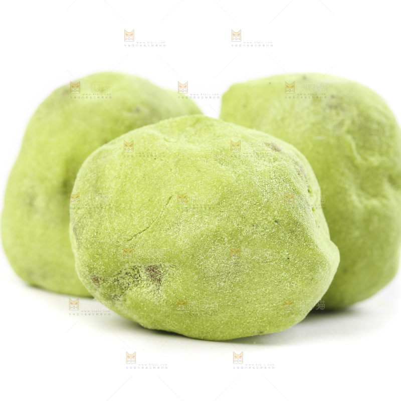 白底上的抹茶味奶枣