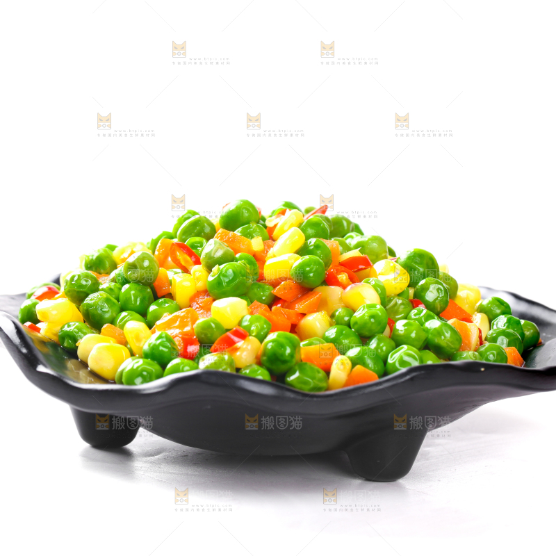 白底上放着一盘素三鲜