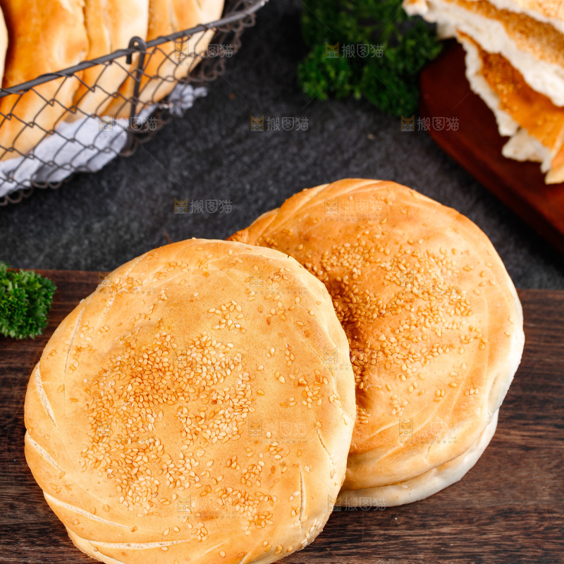 黑底上的吊炉大烧饼