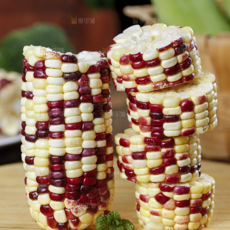 深底上的花糯玉米