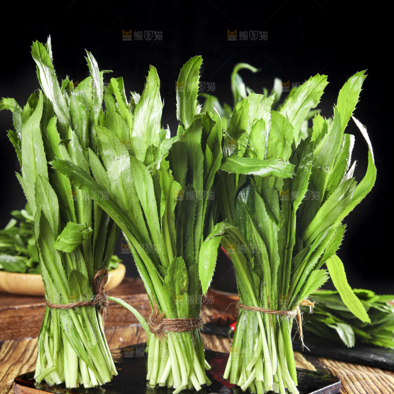 木底上的云南大香菜