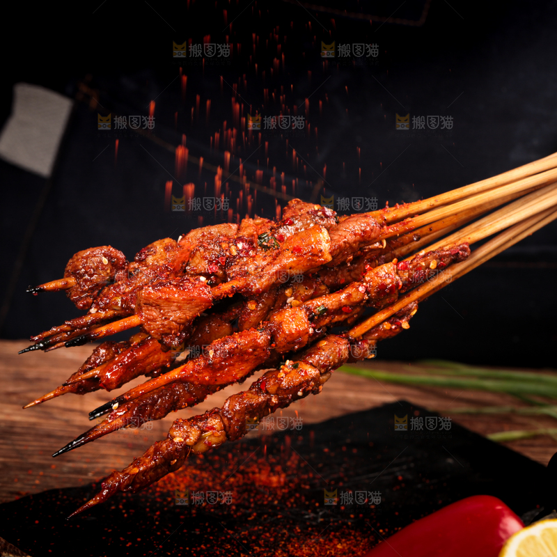 手拿烤串