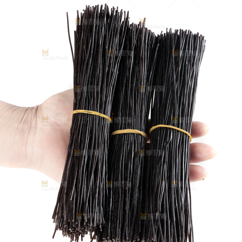 手拿蕨根粉
