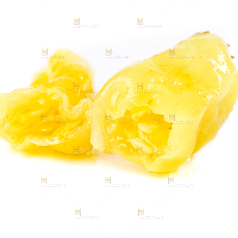 白底上的小米辣椒