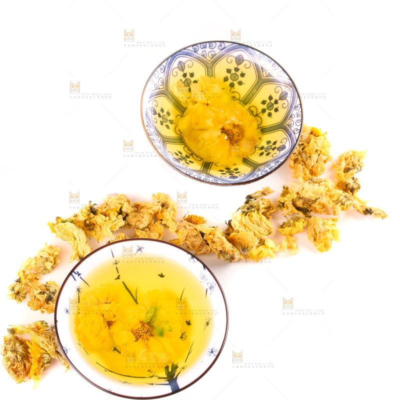 白底上的菊花茶