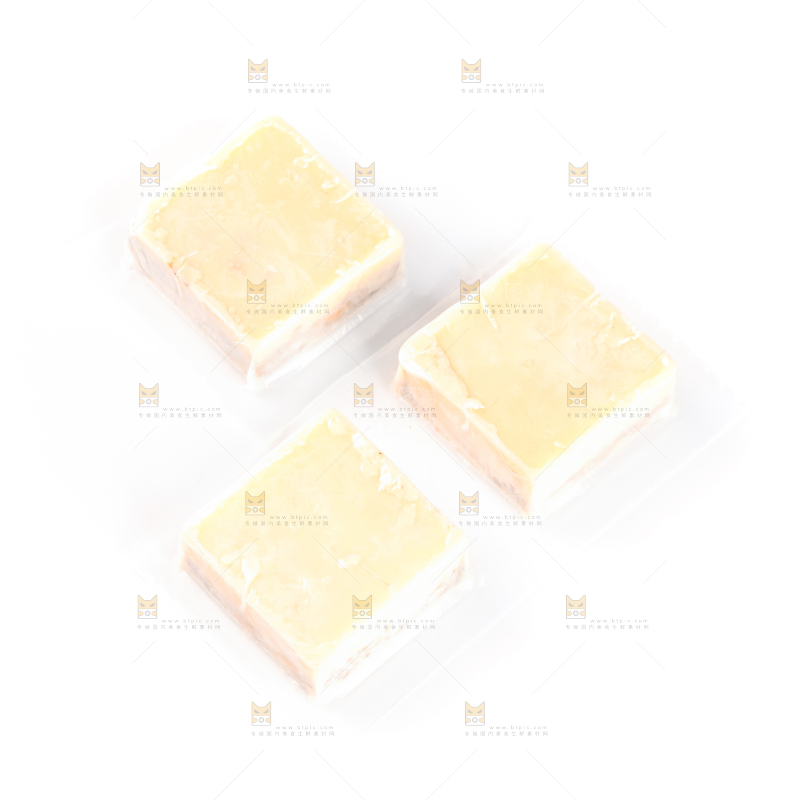 白底上的清汤火锅底料