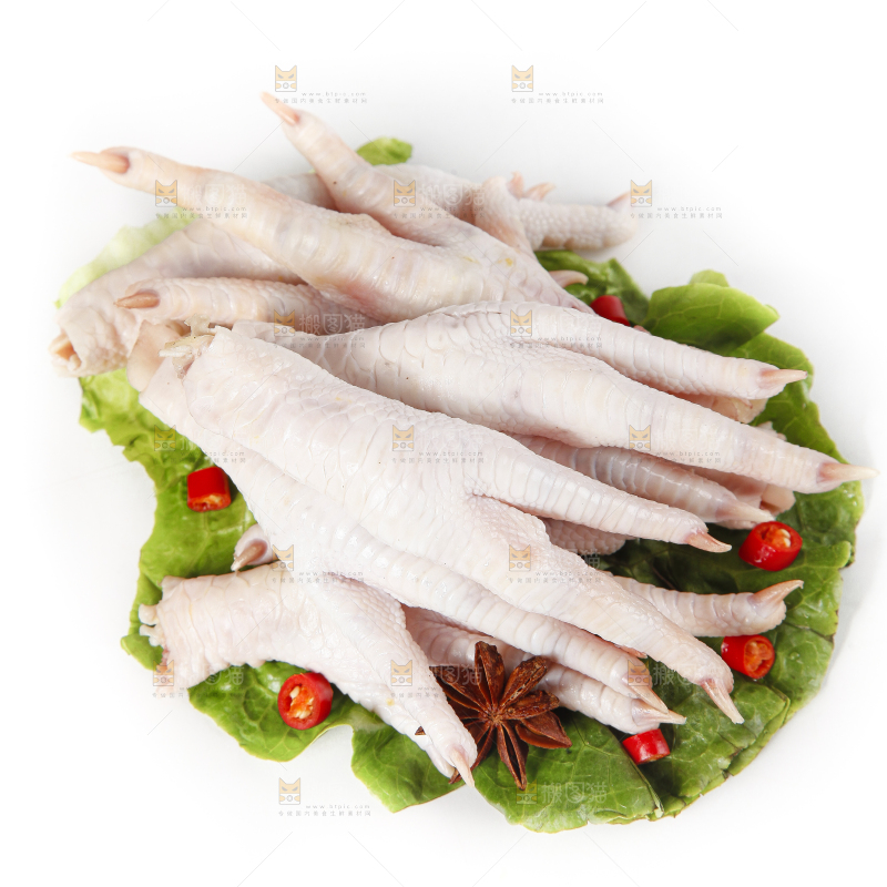 白底上的鸡脚
