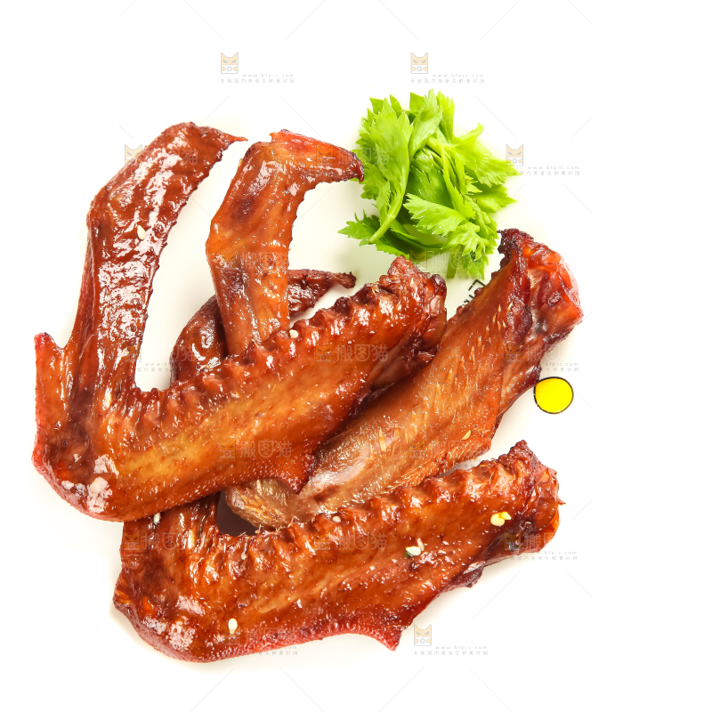白底上放着酱香鸭翅