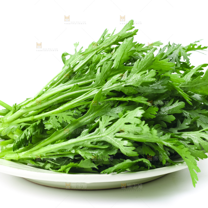 盘子里装着茼蒿