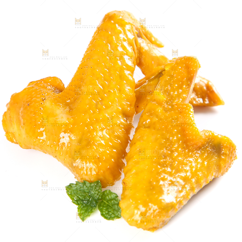 白底上摆放着盐焗鸡翅