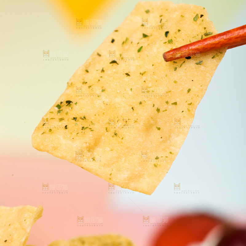 筷子夹着山药片