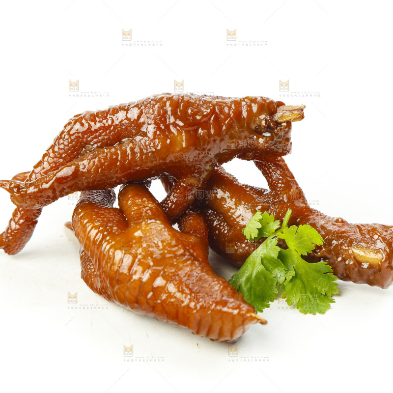 白底上的秘制鸡爪