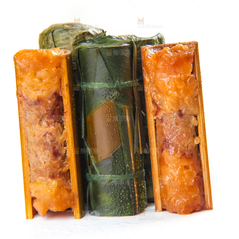 白底上放着竹筒肉粽