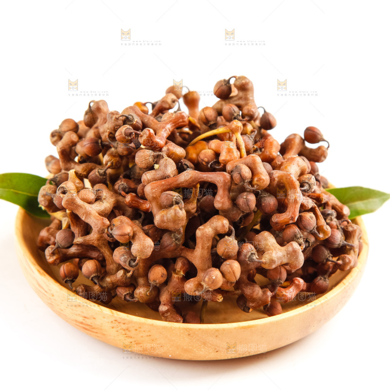 盘子里装着万寿果