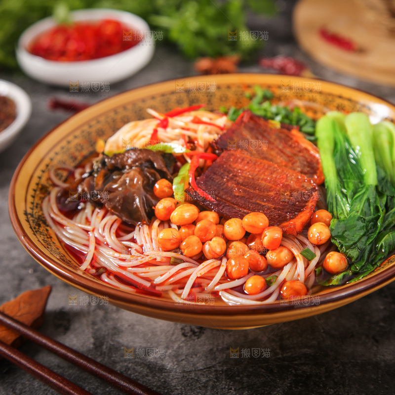碗里的牛肉粉