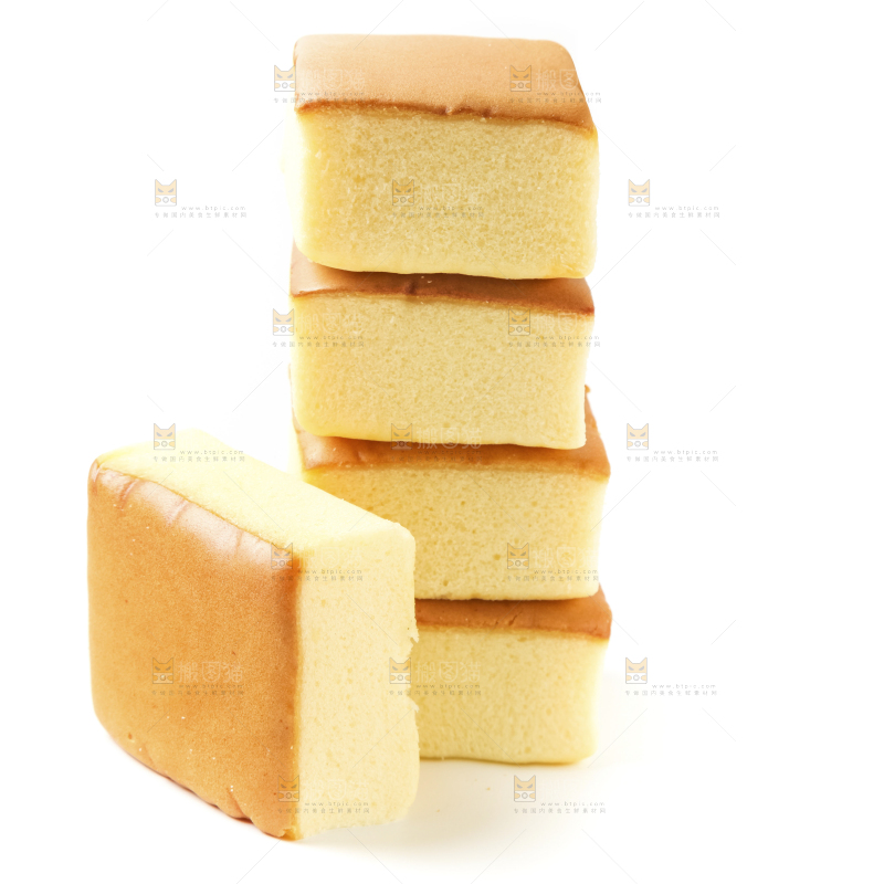 白底上放着小蛋糕