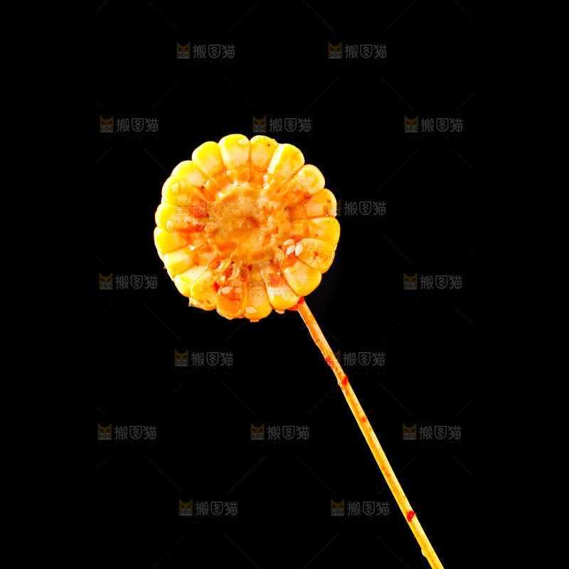 黑底上的玉米串