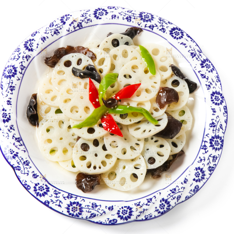 盘子里的藕片炒木耳