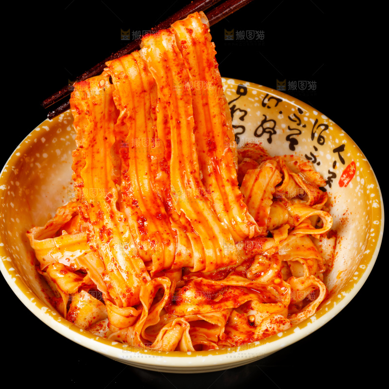 碗里装着臊子面