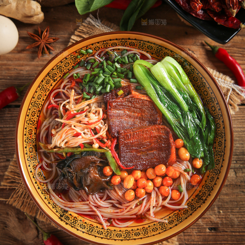 碗里的牛肉粉