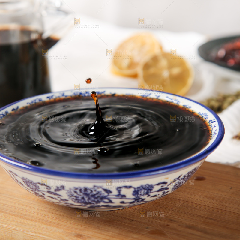 盘子里装着老陈醋