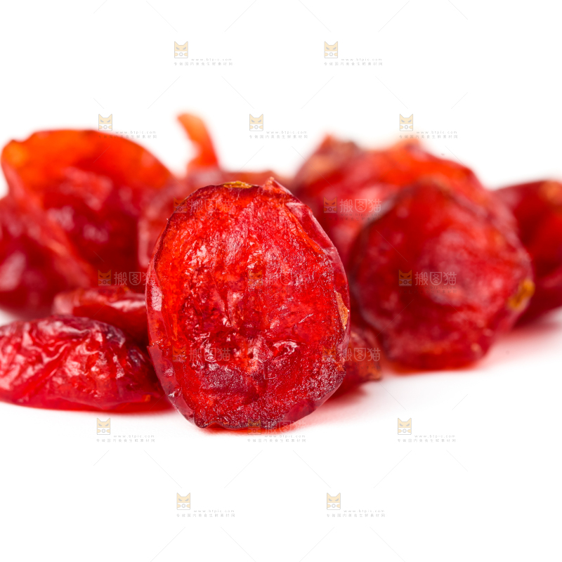 白底上摆放着蔓越莓干果