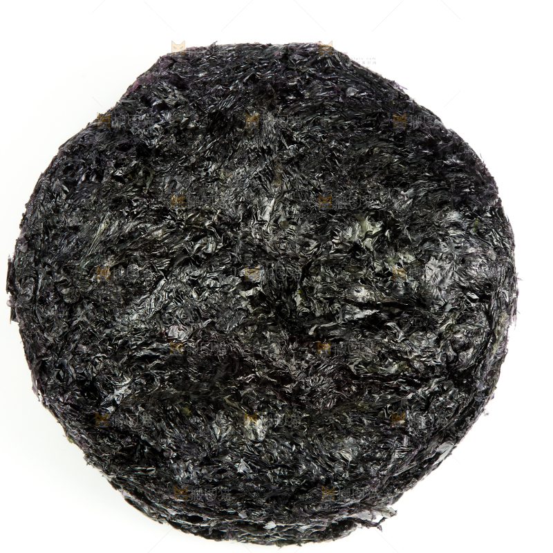 白底上的紫菜