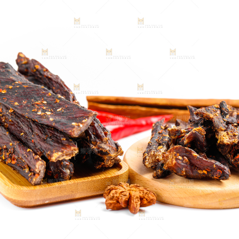 白底上的牛肉条