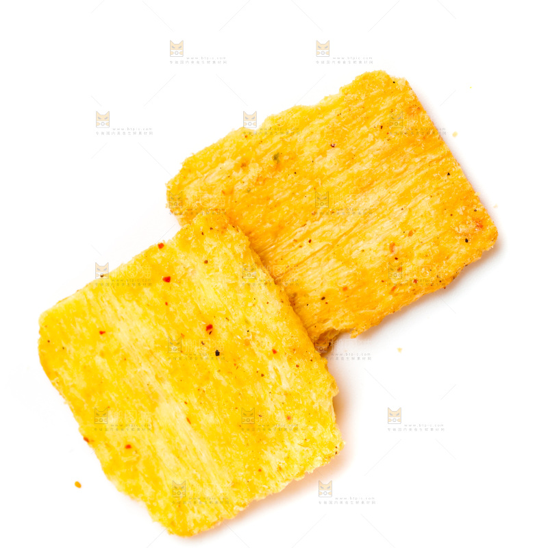 白底上放着麻辣锅巴