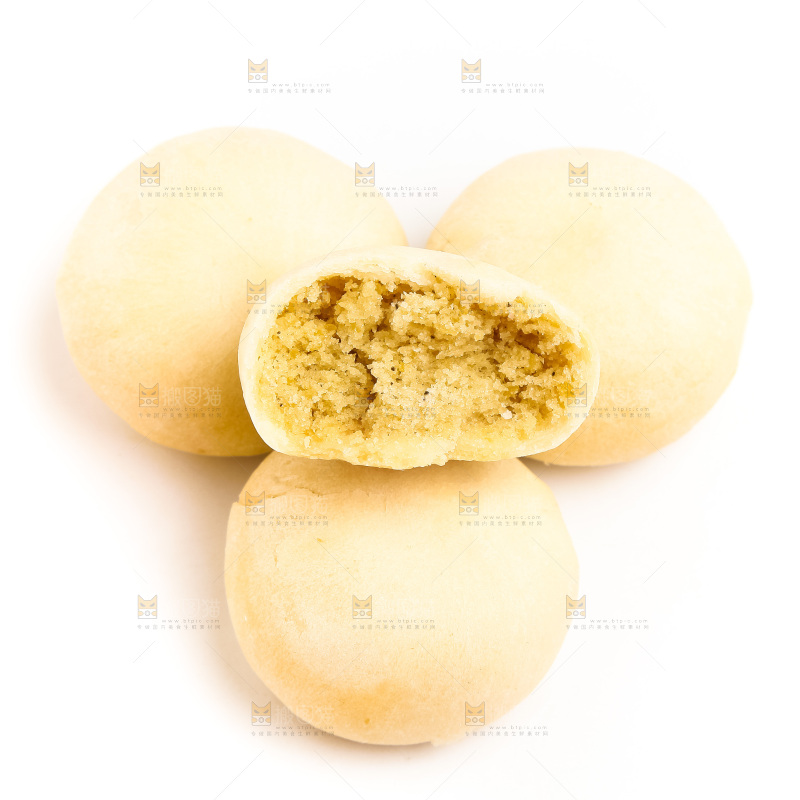 白底上的绿豆饼
