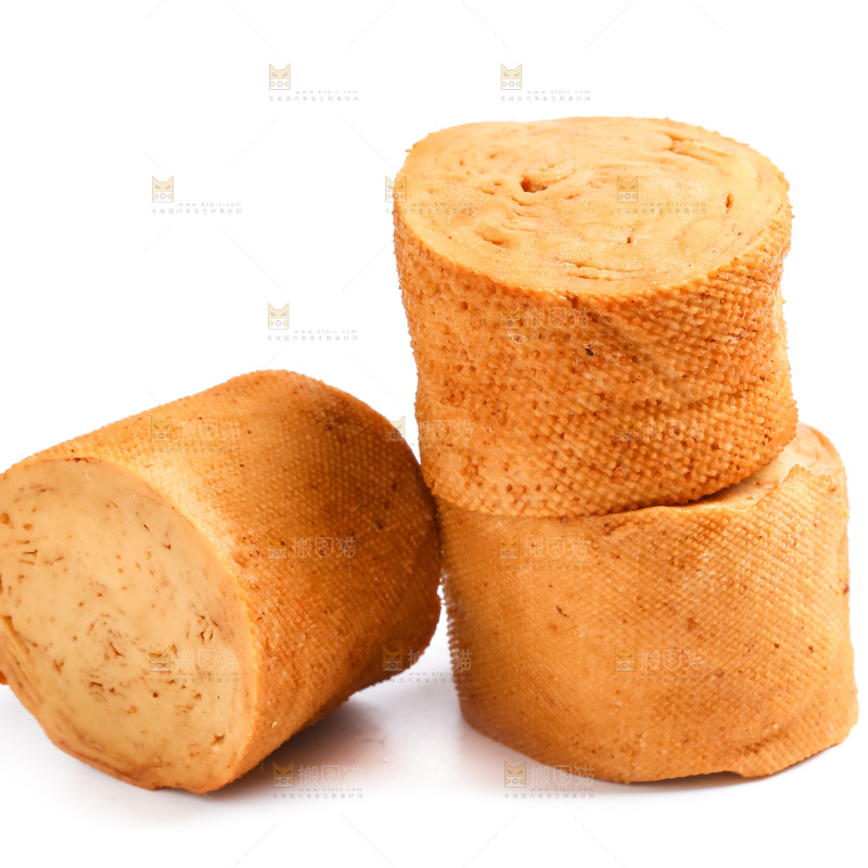 白底上摆放着素鸡