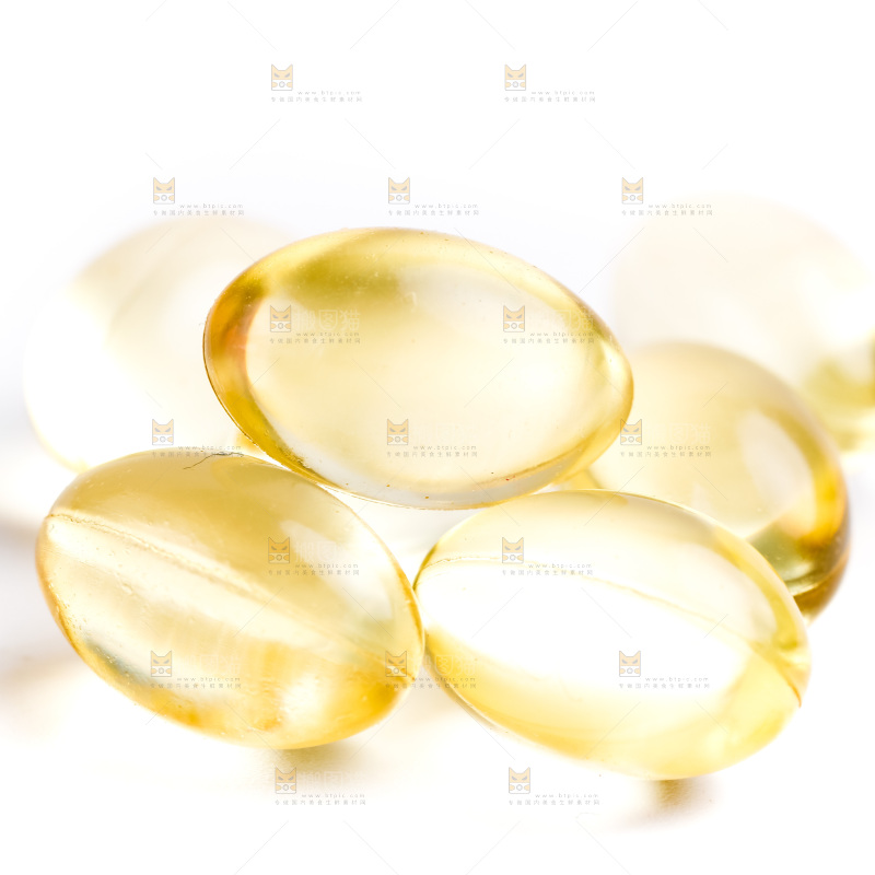 白底上的鱼肝油