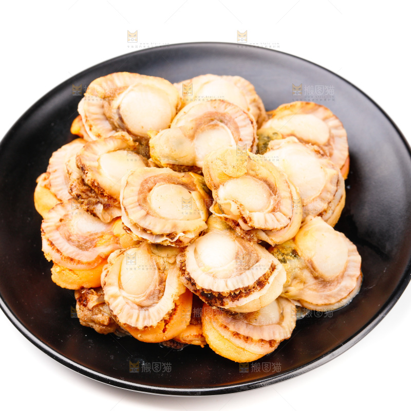 盘子里装着花蛤肉