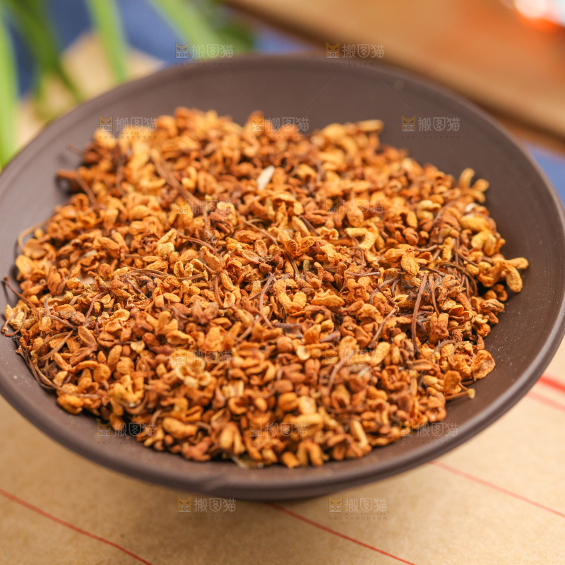 信纸上的一盘干桂花