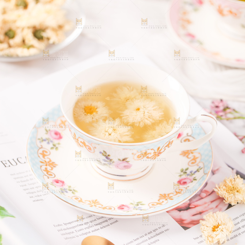 书上的一杯杭白菊花茶