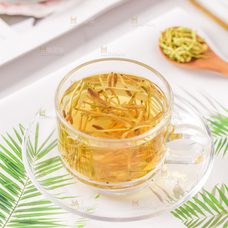 一杯金银花茶