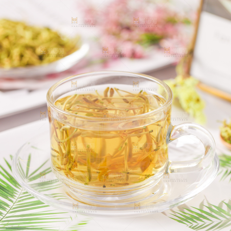 一杯金银花茶
