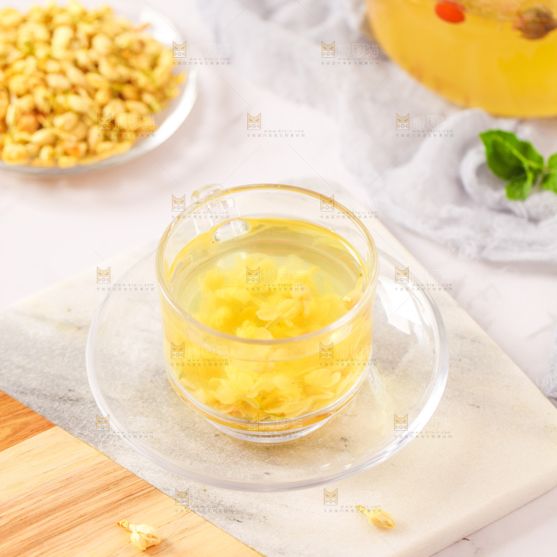 一杯茉莉花茶