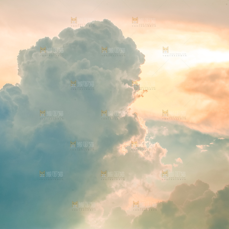 天空中的一片晚霞