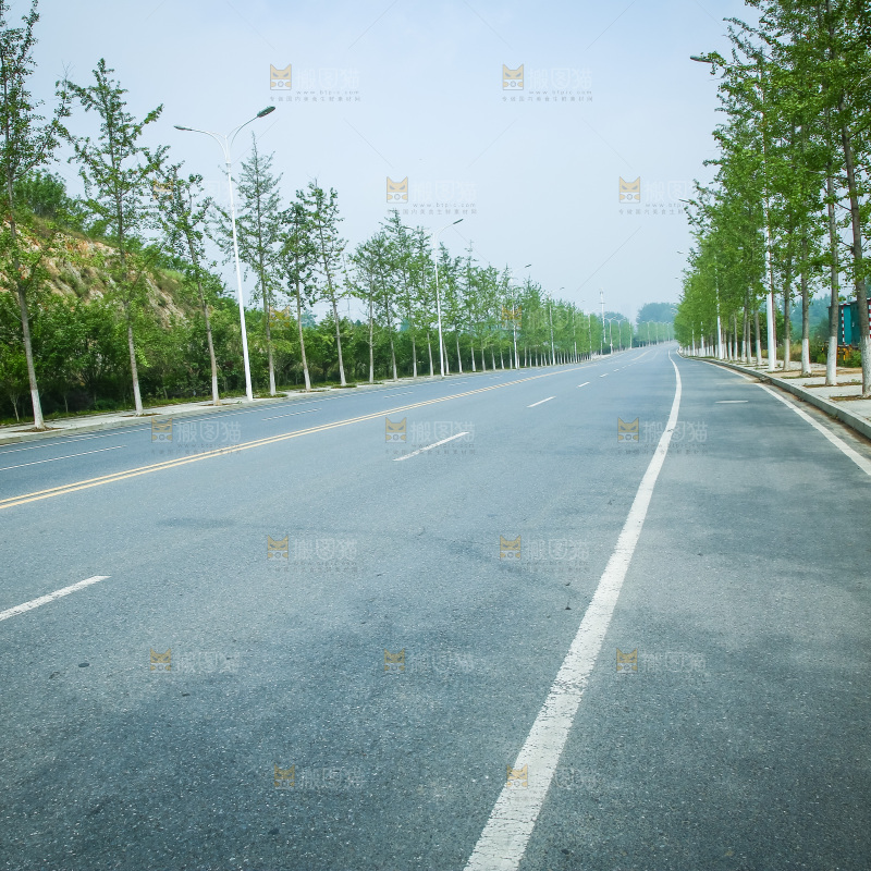 一条机动车道路